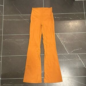 Lululemon flare leggings sz. 6